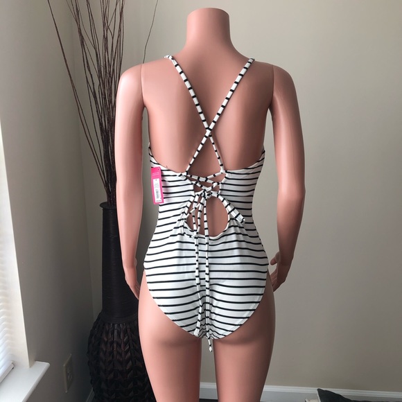 Striped Lace-up BS - Picture 3 of 3